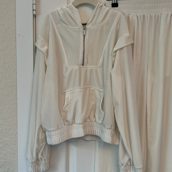 HABITUAL Girls Velour Hoodie & Knit Pant Tracksuit/ Coverup set - Picture 5 of 11